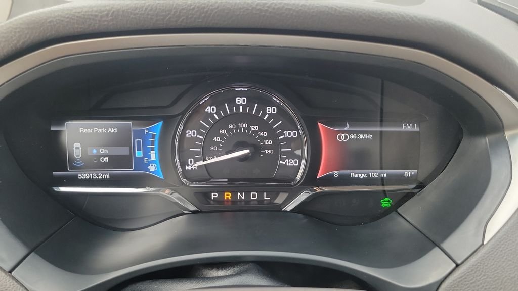 Used 2017 Gray Lincoln Reserve image 22