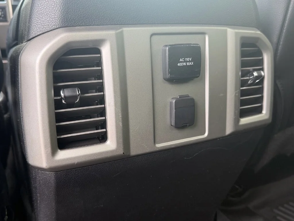 Used 2015 Silver Ford Lariat image 14