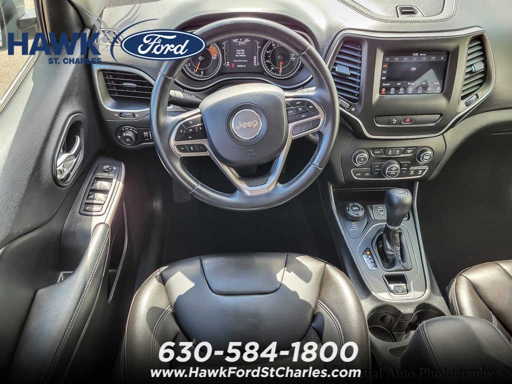 Certified Used 2019 Sting-Gray Clearcoat Jeep Latitude Plus image 10