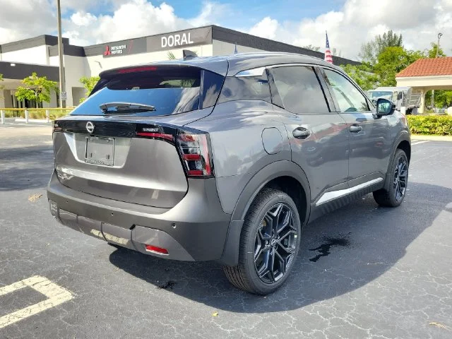 New 2027 Gun Metallic Nissan SR image 4