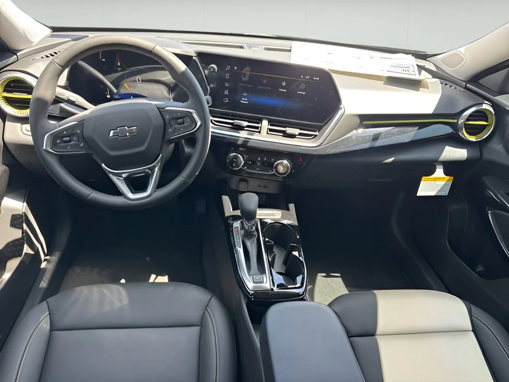 New 2026 Mosaic Black Metallic Chevrolet ACTIV image 20