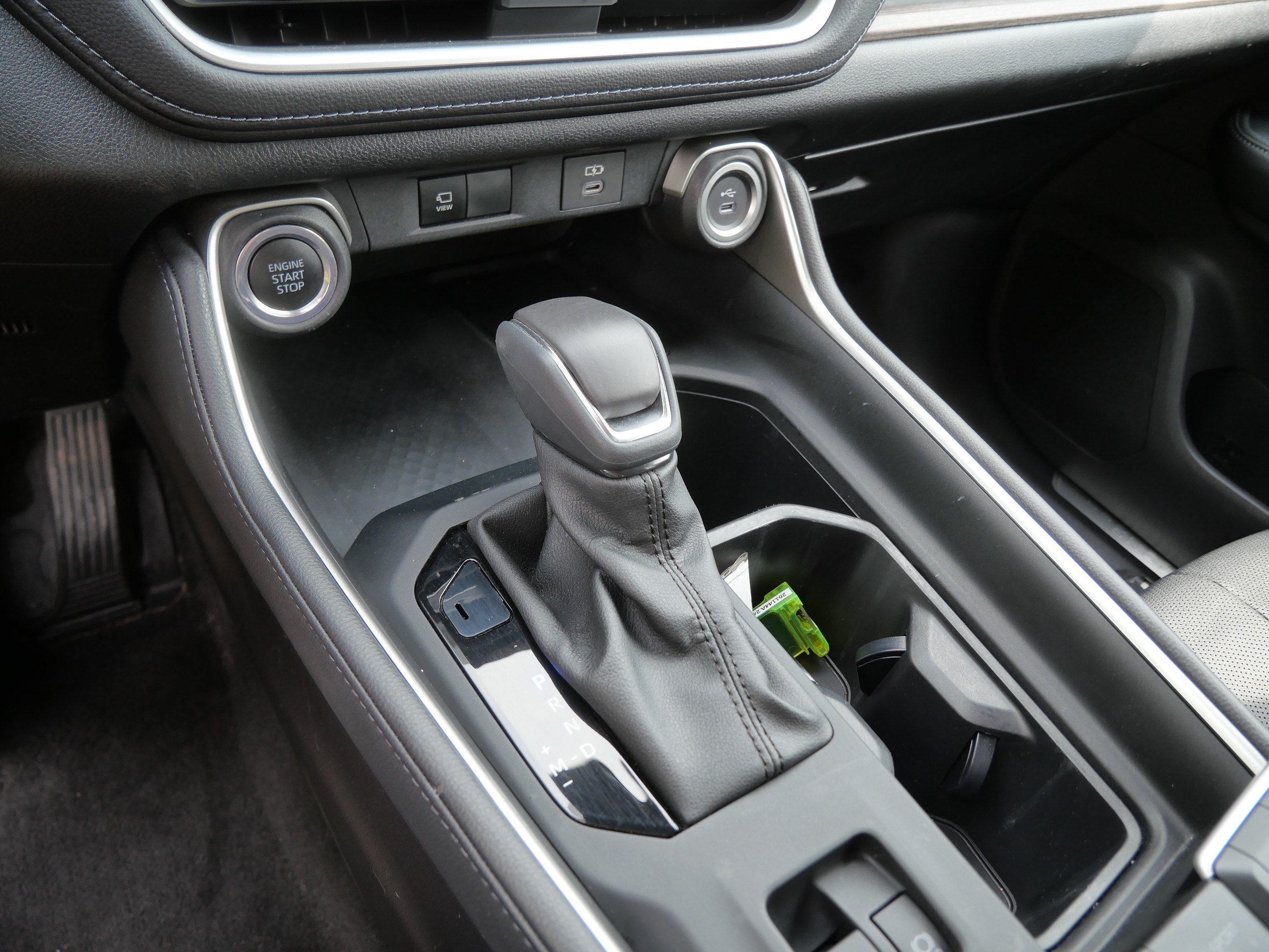 Certified Used 2024 Wind Chill Pearl Toyota Limited image 25