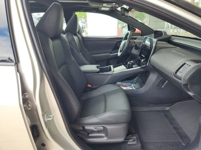 Used 2023 Red Toyota Limited image 24
