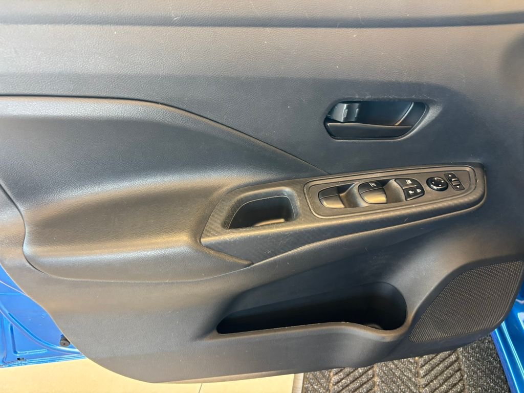 Used 2022 Blue Nissan 1.6 S image 13