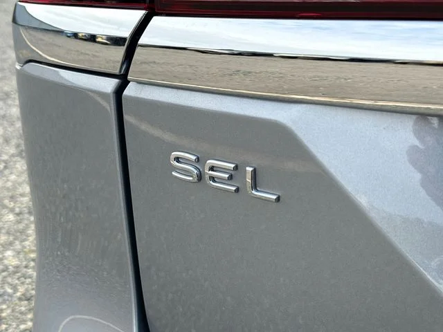 New 2026 Silver Mist Metallic Volkswagen 2.0T SEL Premium R-Line image 10