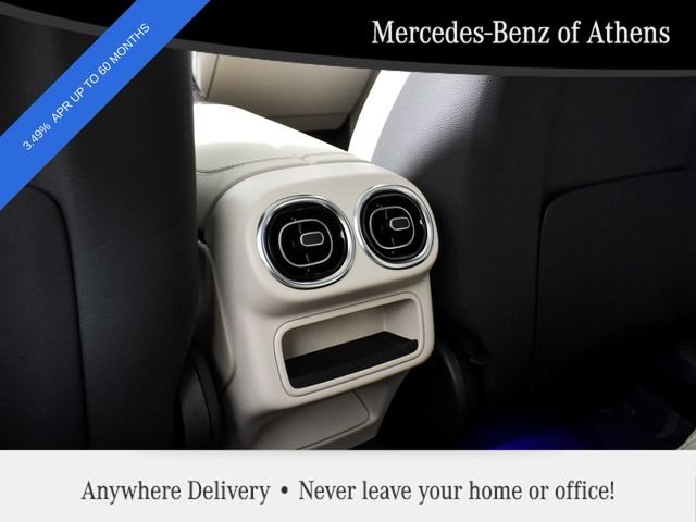 New 2026 Verde Silver Metallic Mercedes-Benz GLC 300 image 39