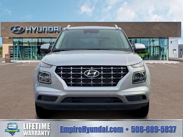 New 2026 Shimmering Silver Hyundai SEL image 12