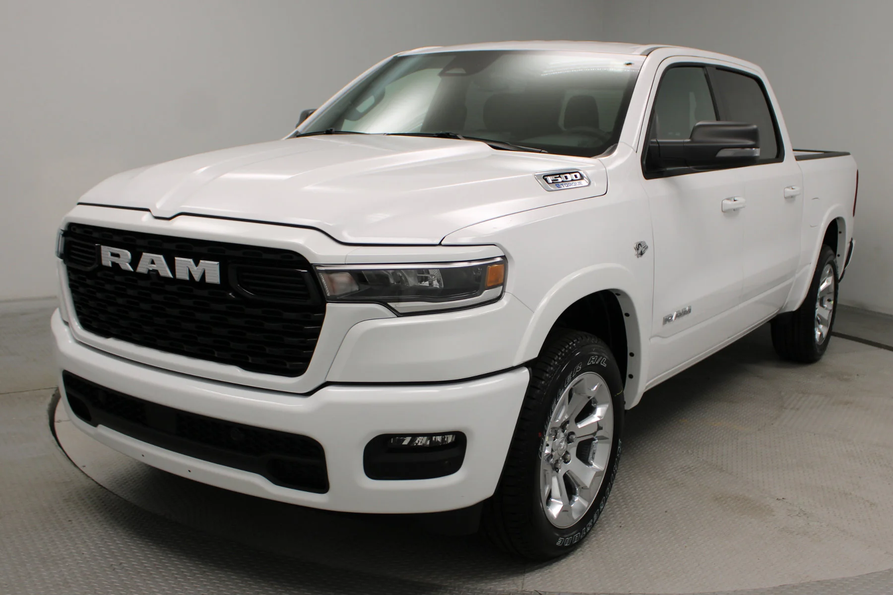 New 2026 Bright White Clear-Coat Exterior Paint RAM Big Horn 4x4 Crew Cab 5