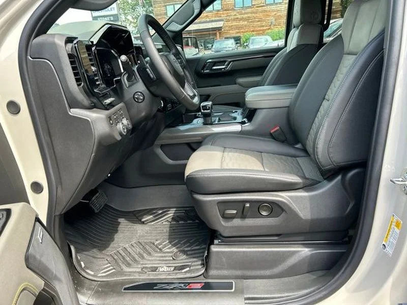 2026 Chevrolet Silverado 1500 ZR2 - Photo 13