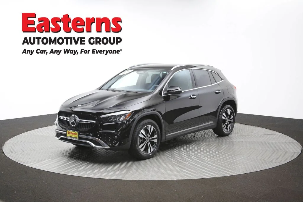 Used 2025 Black Mercedes-Benz GLA 250 image 55