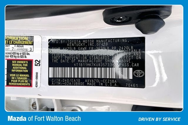 Used 2019 White Toyota SE image 16