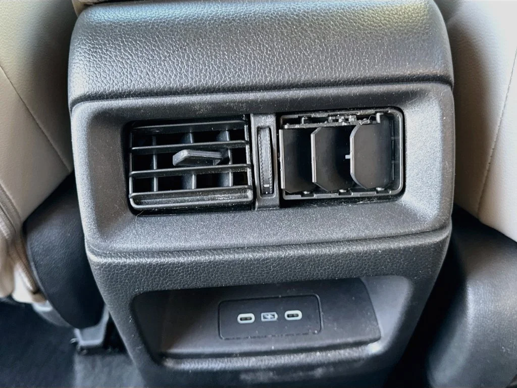 Used 2024 White Honda EX-L image 29