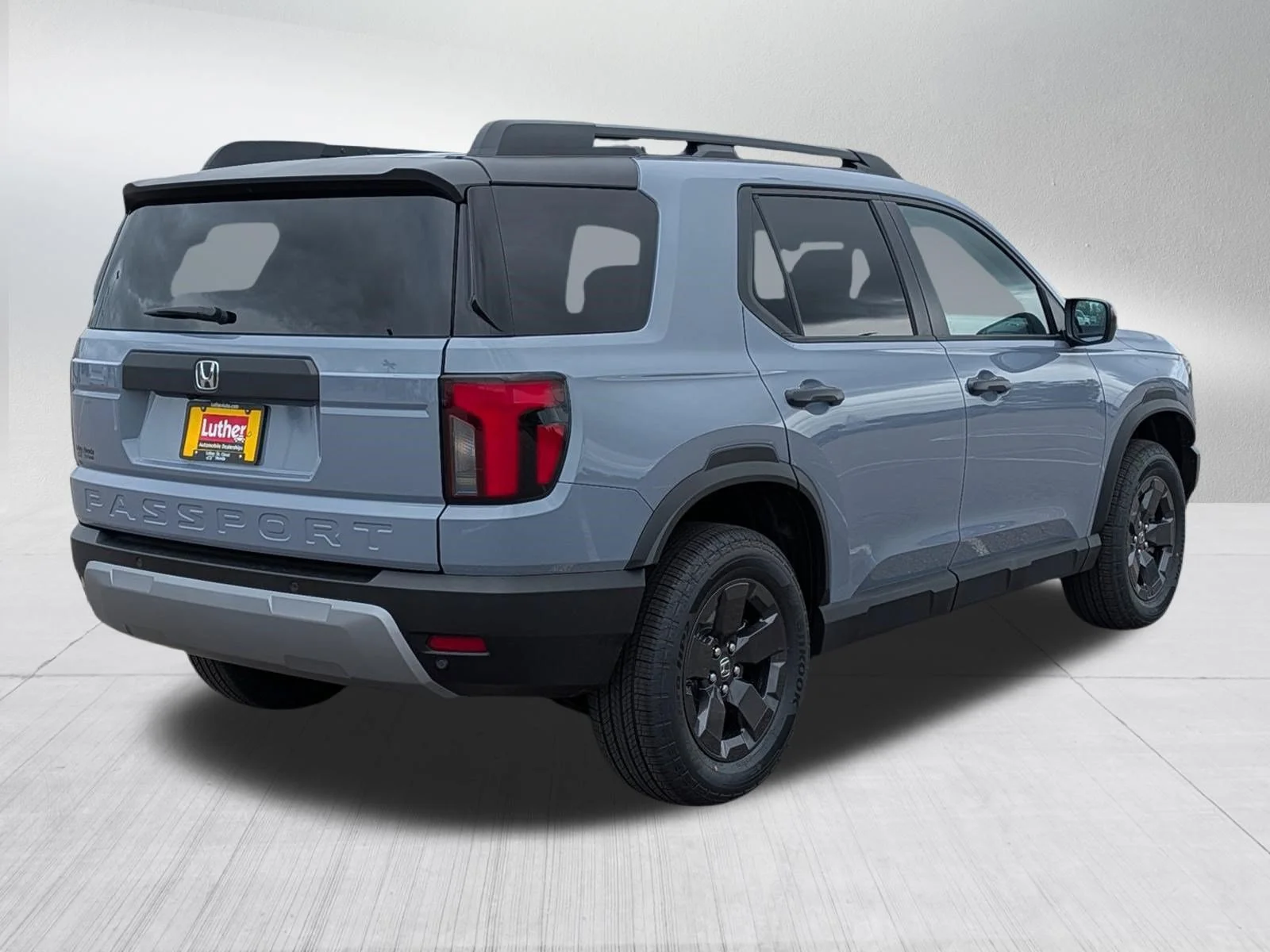 New 2026 Sonic Gray Pearl Honda RTL image 4