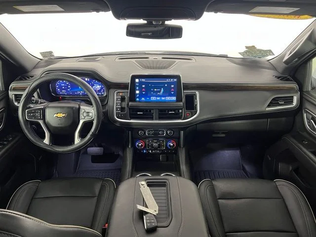 Used 2022 White Chevrolet Premier image 31