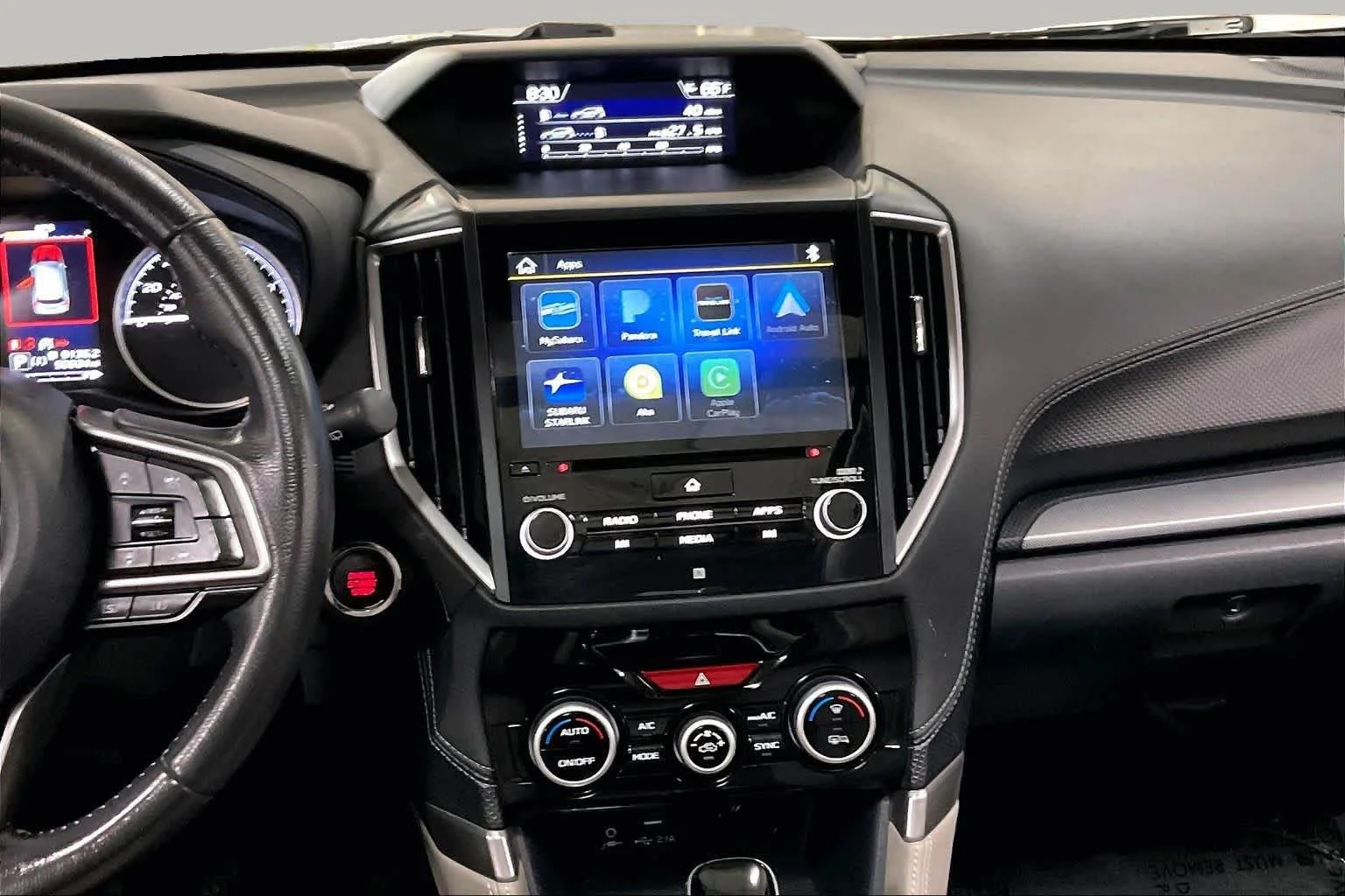 Used 2019 Crystal White Pearl Subaru Limited image 13