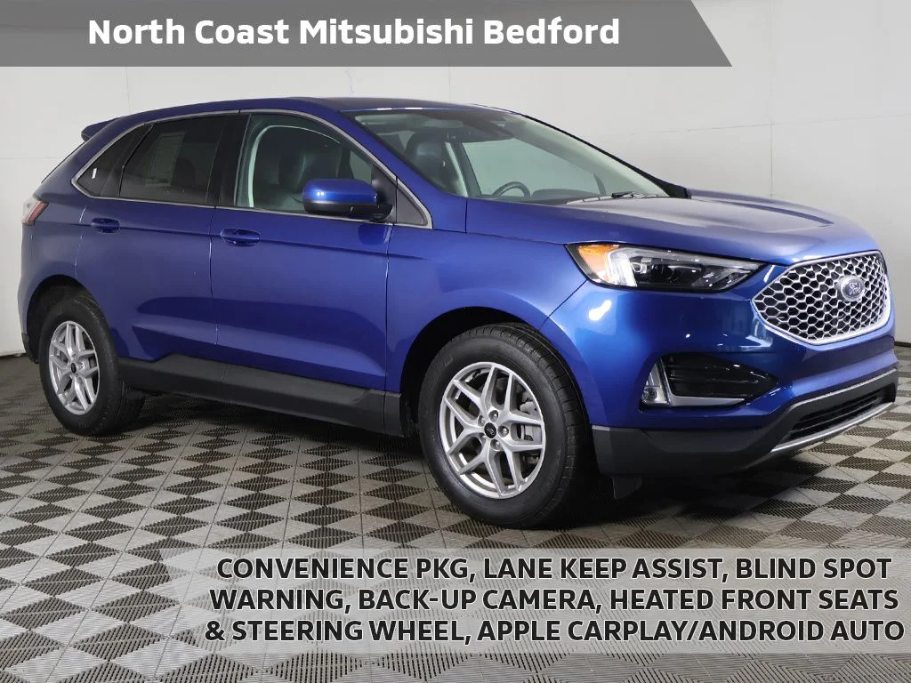 Used 2024 Blue Ford SEL image 1