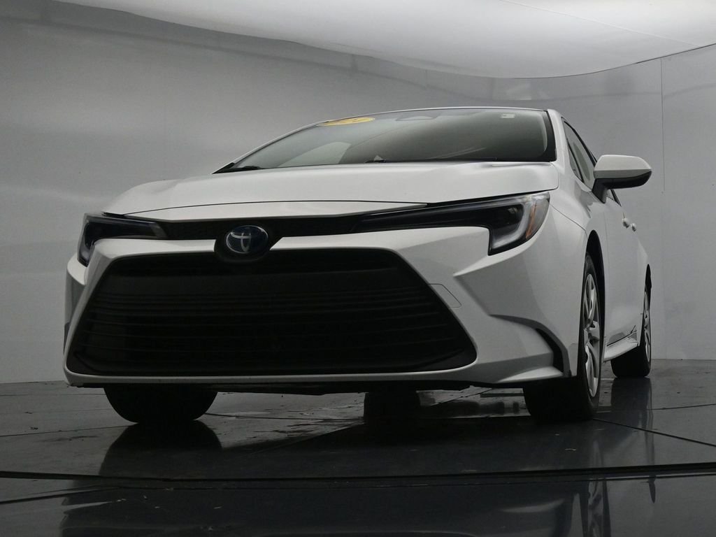 Used 2024 White Toyota LE image 37