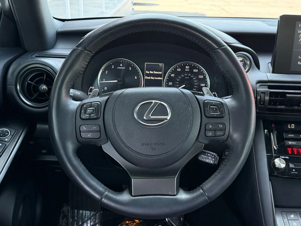 Used 2023 White Lexus 300 image 24