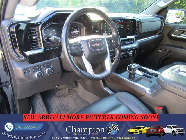 Used 2022 ONYX BLACK GMC SLT image 16
