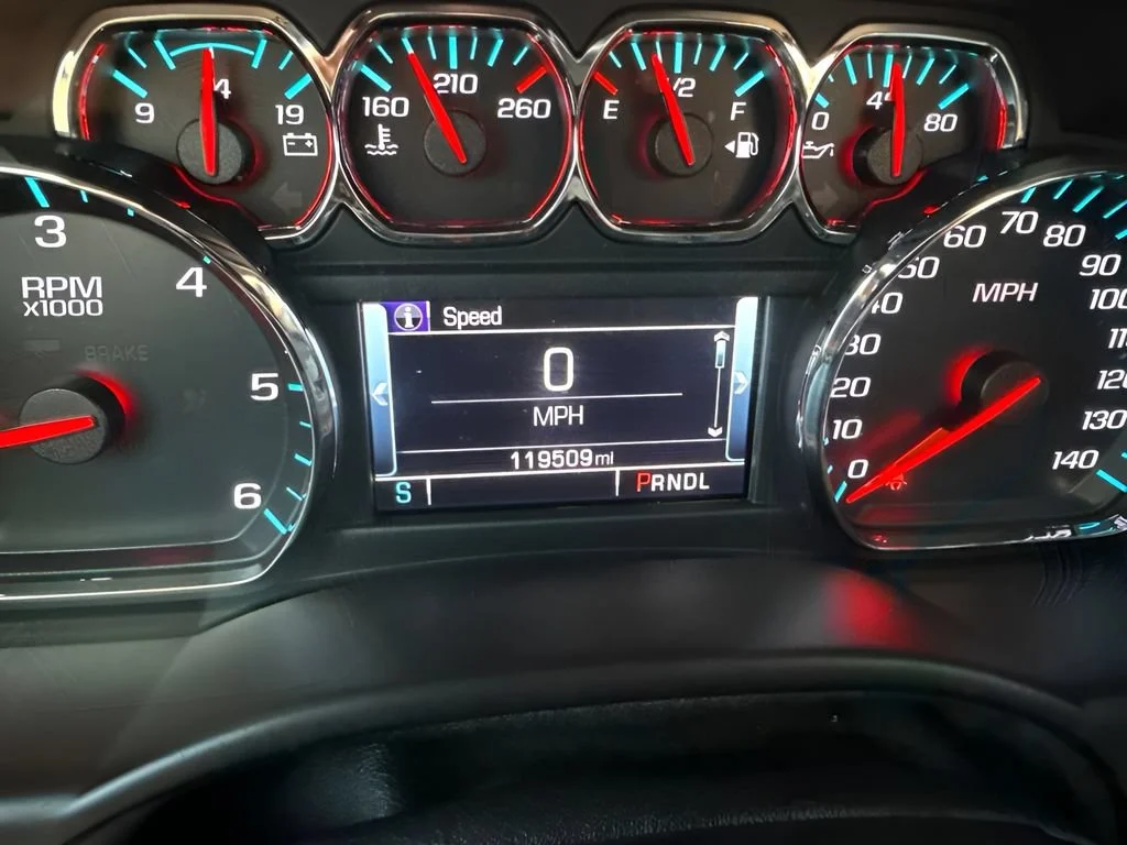 Used 2018 PEPPERDUST METALLIC Chevrolet Premier image 31