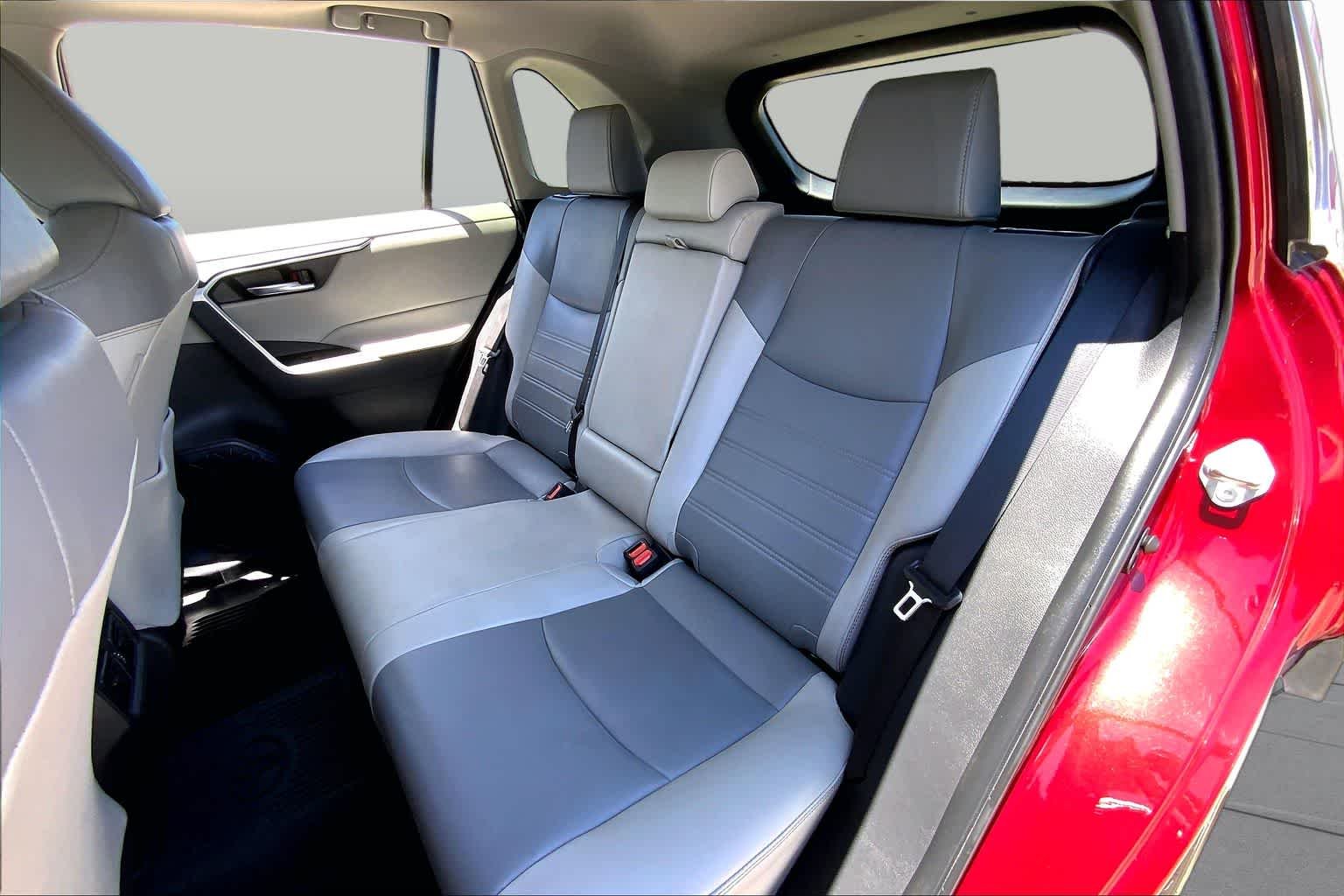 Used 2024 Ruby Flare Pearl Toyota XLE Premium image 21