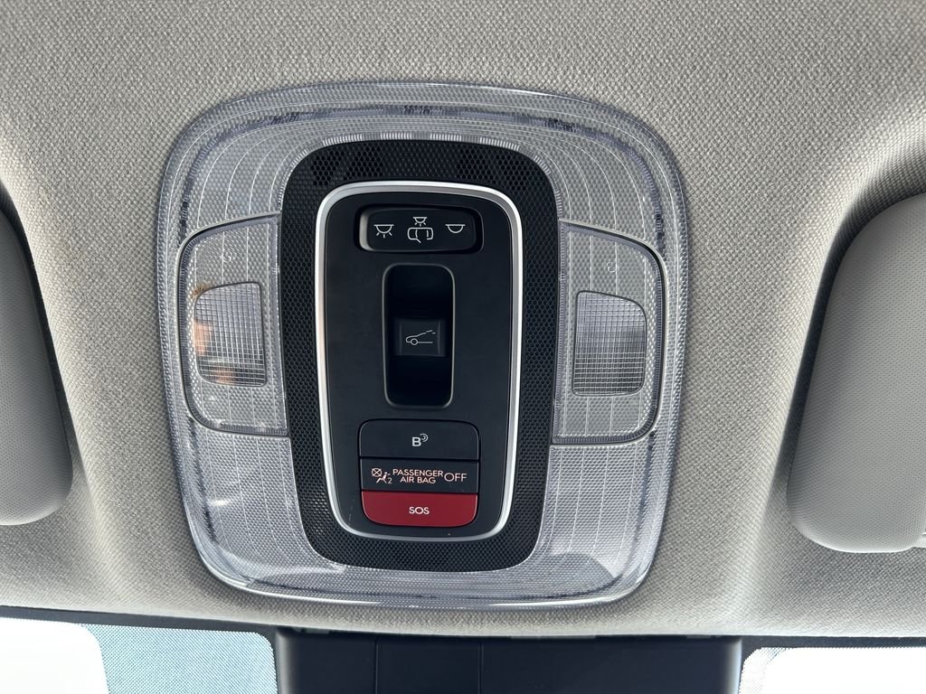 2024 Hyundai Elantra Limited - Photo 32