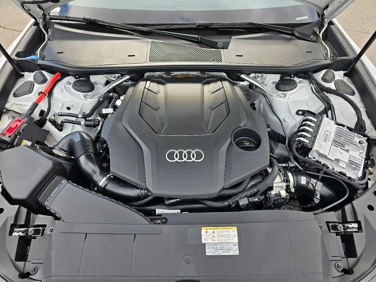 Used 2025 Glacier White Audi 55 Premium Plus image 8