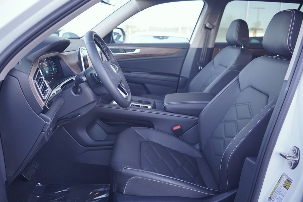 2026 Volkswagen Atlas SE - Photo 6
