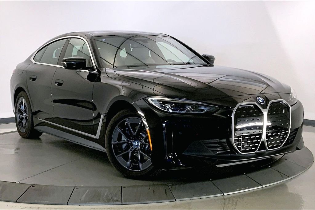 Certified Used 2023 Black Sapphire Metallic BMW  image 1