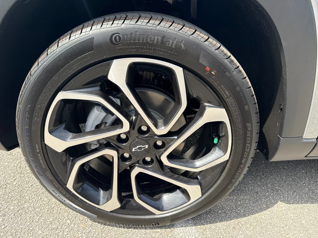 New 2026 Sterling Gray Metallic Chevrolet 2RS image 28