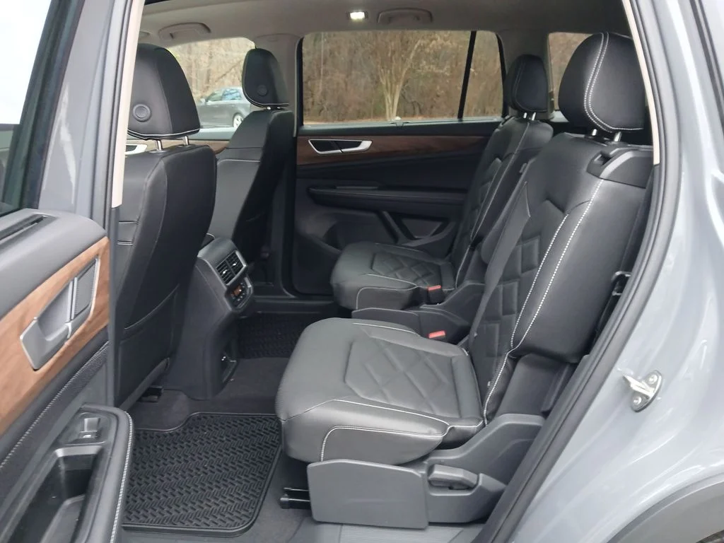 New 2026 Gray Volkswagen 2.0T SE w/Technology image 24
