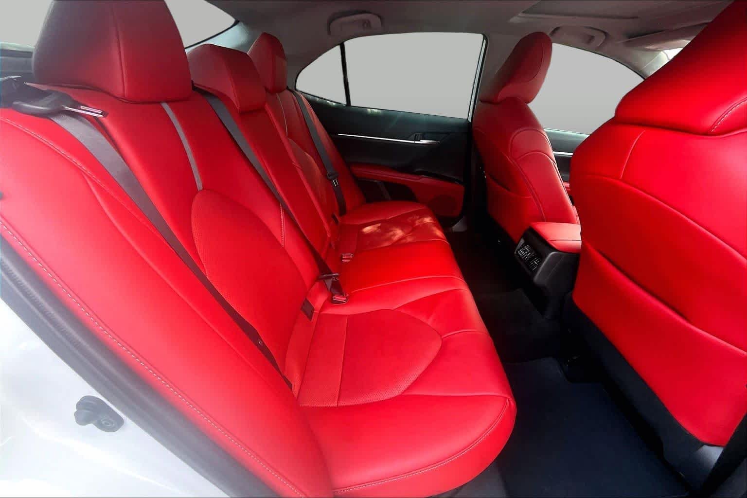 Used 2024 Wind Chill Pearl Toyota Hybrid XSE image 20