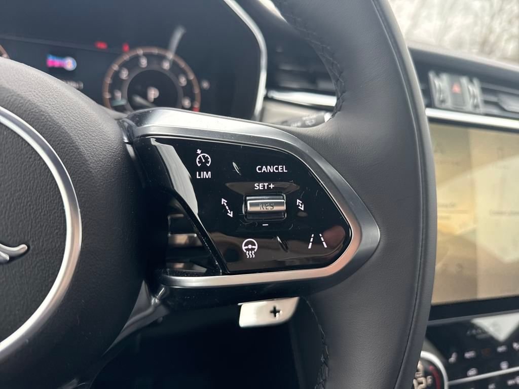 2026 Jaguar F-Pace R-Dynamic S - Photo 21