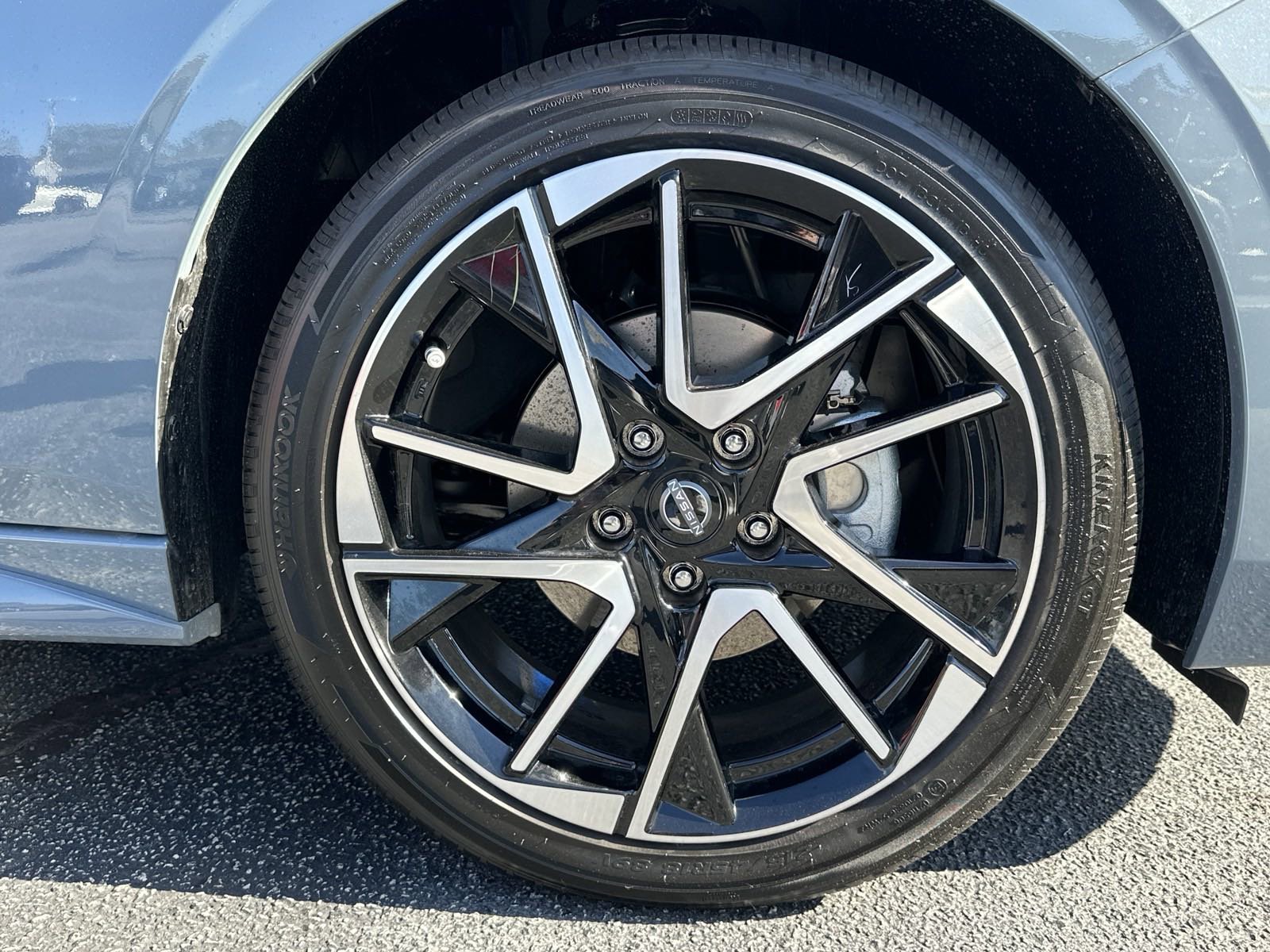 2025 Nissan Sentra SR - Photo 13