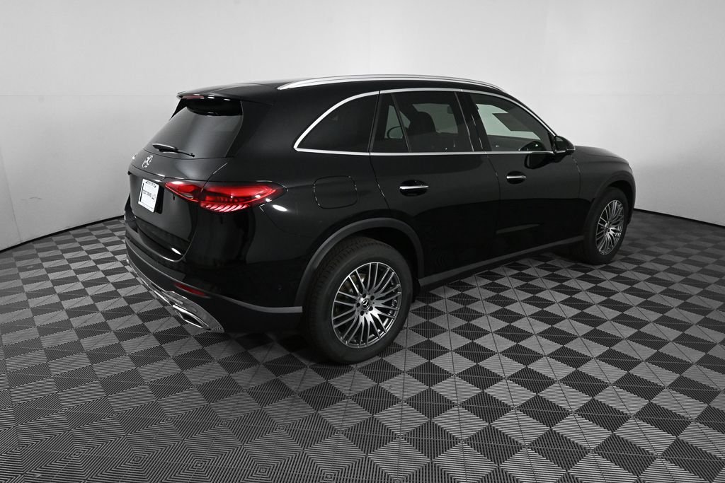 New 2026 Black Mercedes-Benz GLC 300 image 26