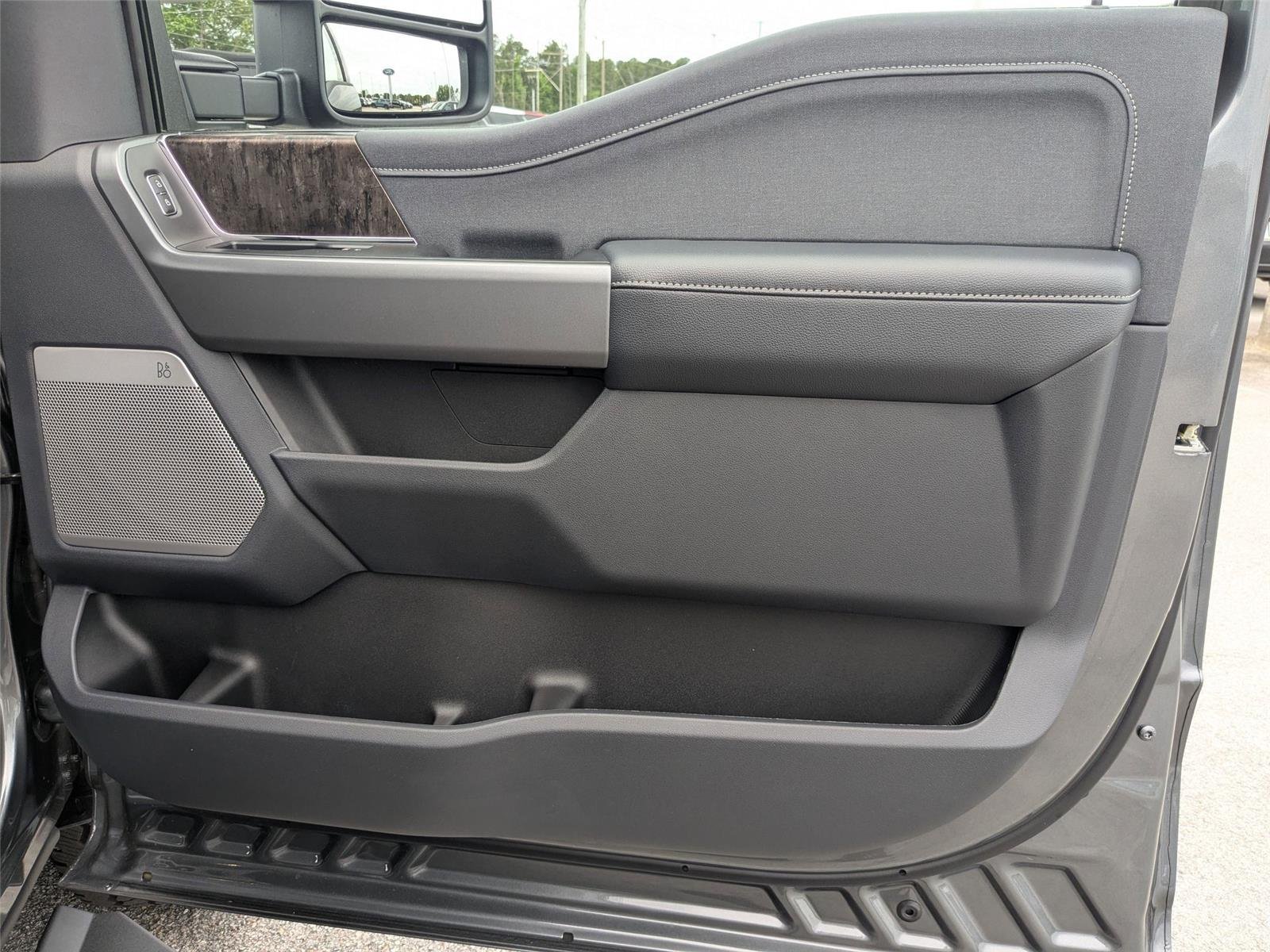 New 2026 Carbonized Gray Metallic Ford F-350® Lariat® image 30