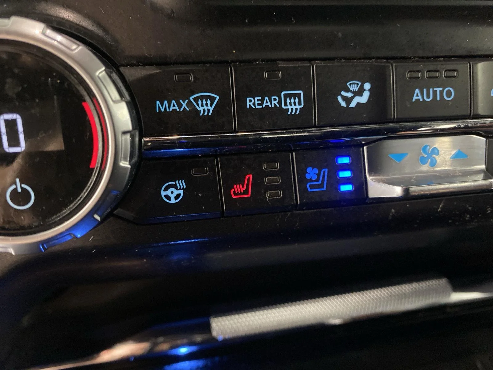 Used 2021 Smoked Quartz Metallic Tinted Clearcoat Ford Platinum image 24