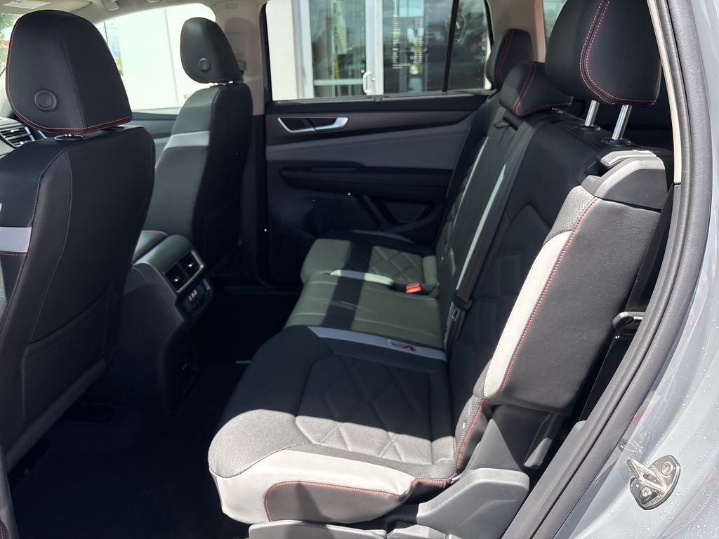 New 2026 Pure Gray Volkswagen 2.0T Peak Edition image 27