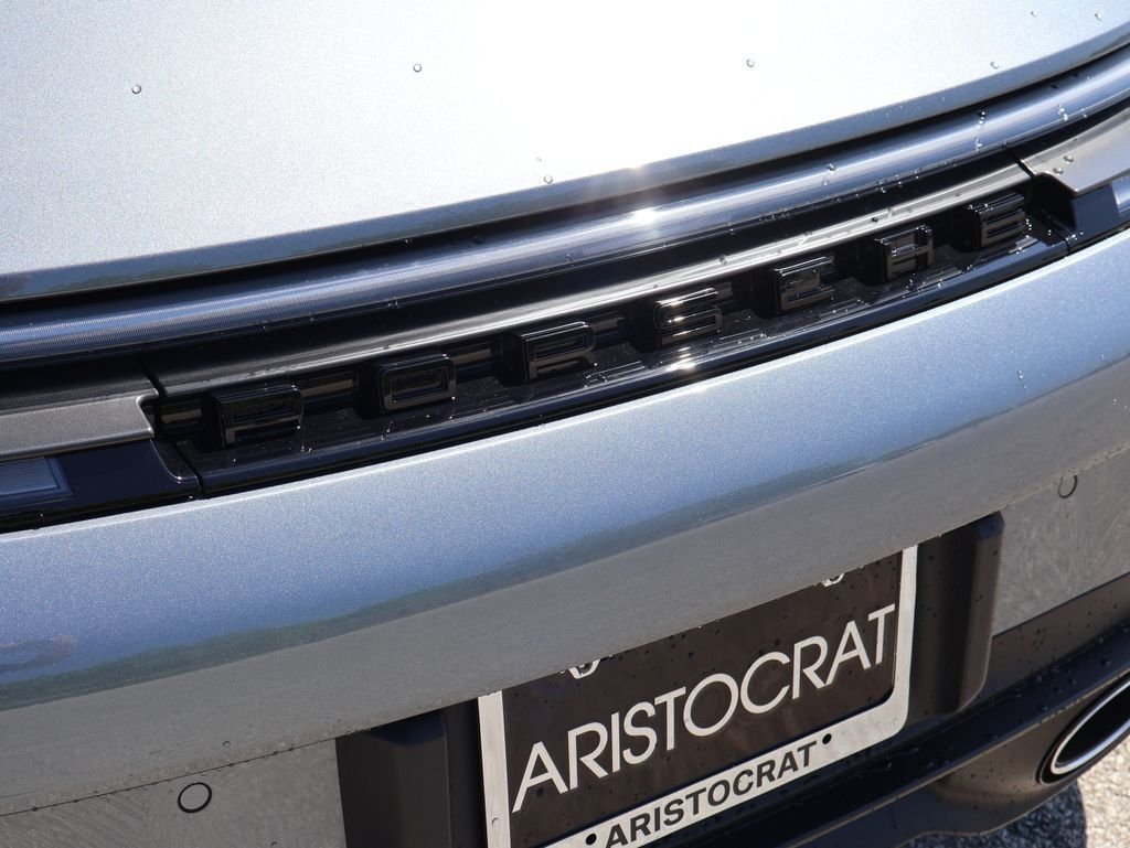 Used 2025 Vanadium Grey Metallic Porsche Carrera image 8