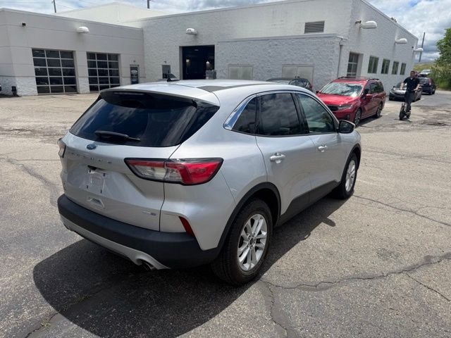 Used 2020 Ingot Silver Ford SE image 3
