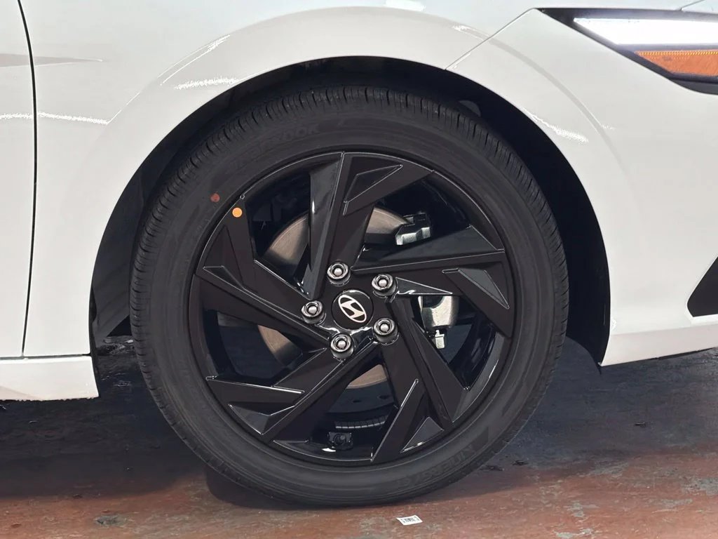 New 2026 Serenity White Hyundai SEL Sport image 9