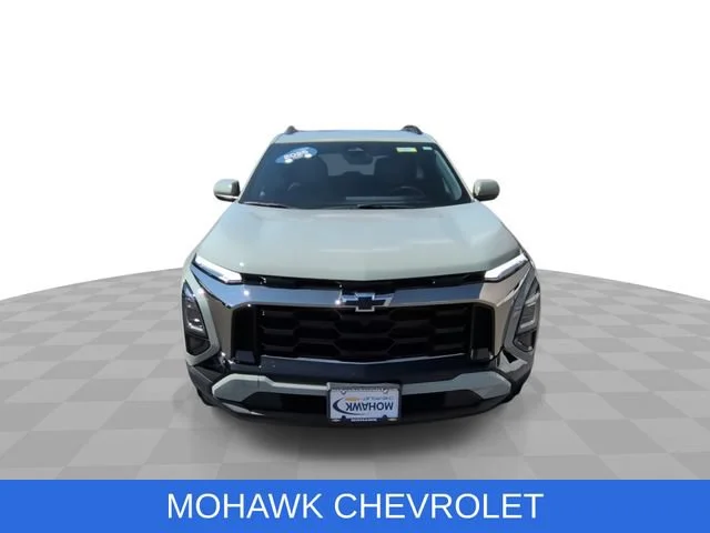 Used 2025 Cacti Green Chevrolet ACTIV image 3