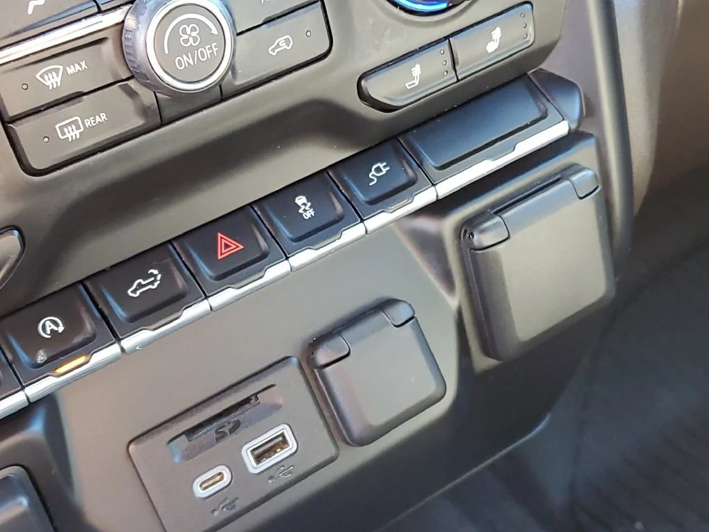 Used 2020 NORTHSKY BLUE METALLIC Chevrolet LTZ image 20