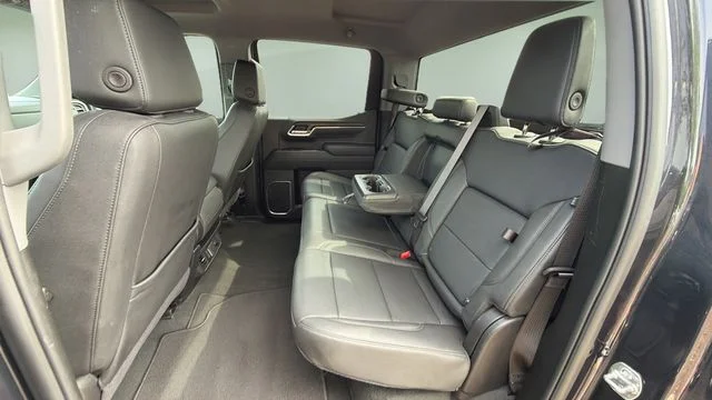 Used 2025 Silver GMC SLT image 19