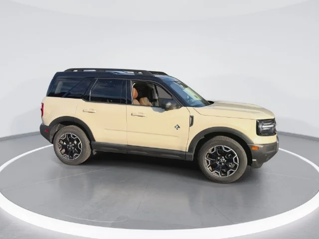 Used 2025 Beige Ford Outer Banks image 2
