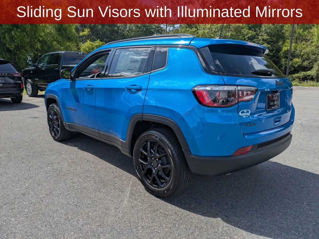 New 2026 Hydro Blue Pearl-Coat Exterior Paint Jeep Latitude image 8