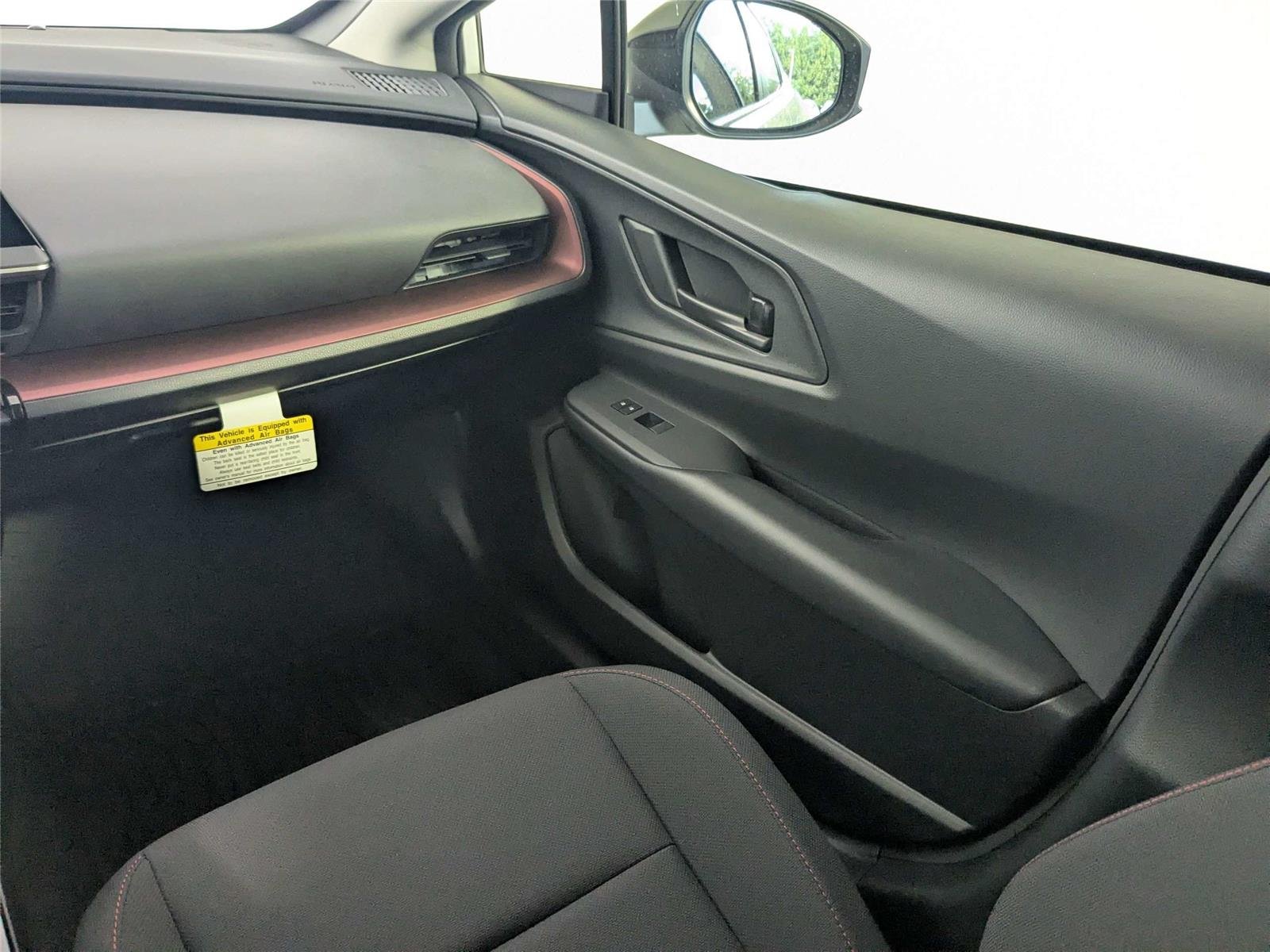 2026 Toyota Prius Plug-in Hybrid SE - Photo 27