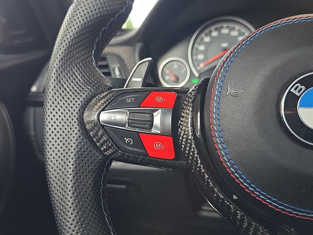 Used 2018 Yellow BMW Base image 19