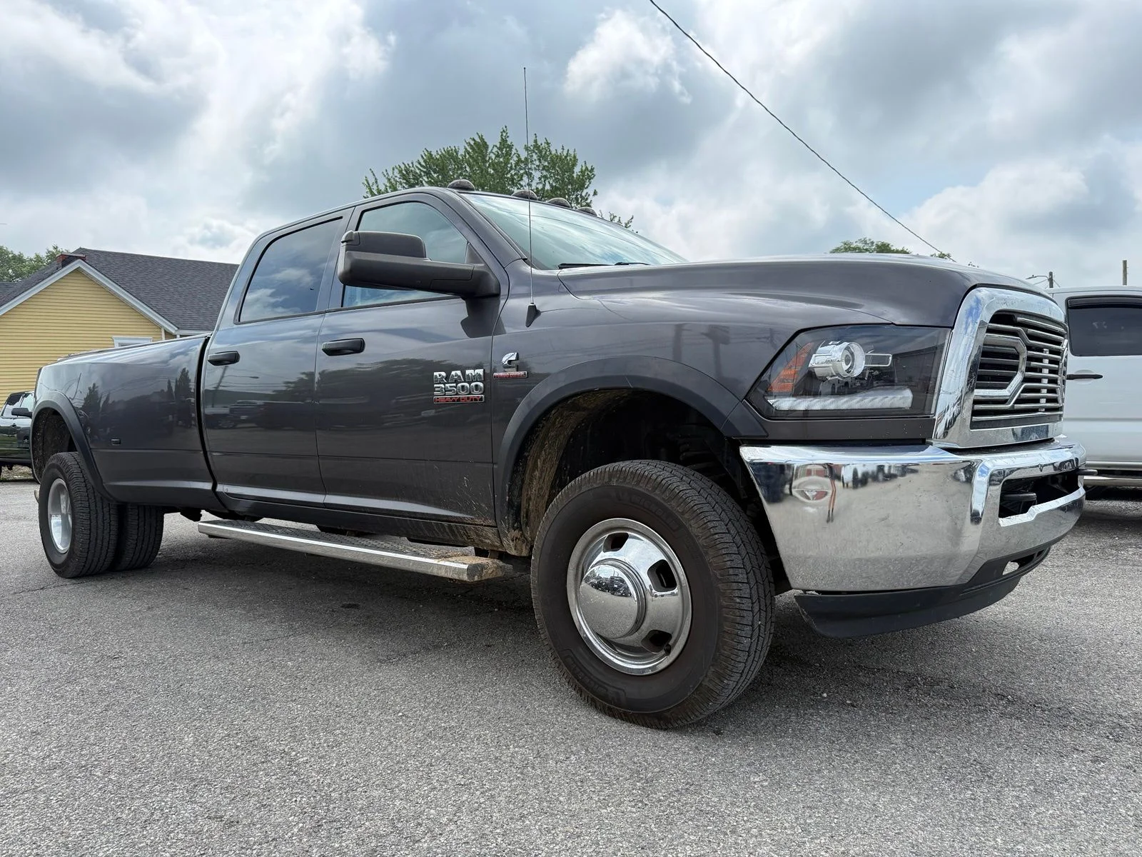 Used 2018 Gray Ram Tradesman image 8