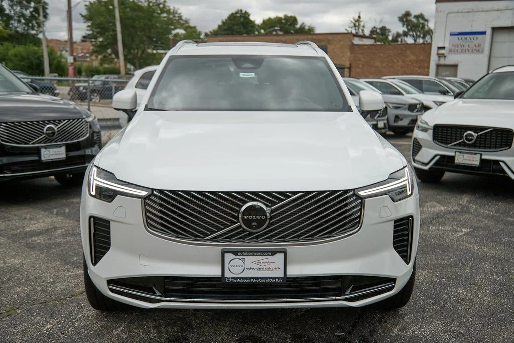 2026 Volvo XC90 Plus - Photo 5